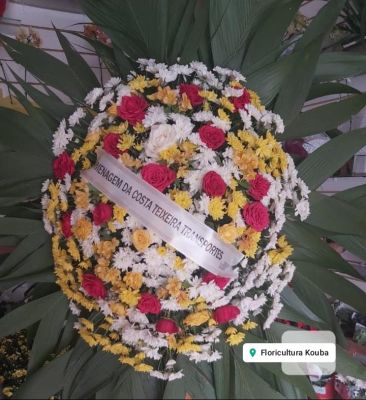 COROAS DE FLORES GRANDE 01 UNIDADE