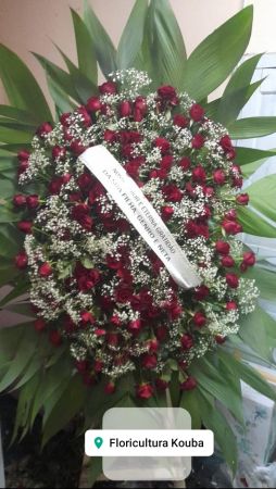 COROA DE FLORES GRANDE 01 UNIDADE